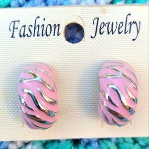 Vintage 70s 80s Pink Enamel Silver Tone Clip On Earrings